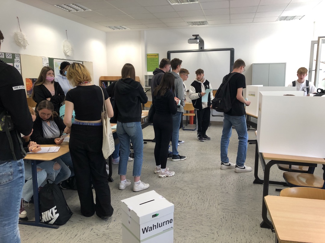 Überraschende Ergebnisse bei der Juniorwahl zur Landtagswahl an der Albert-Schweitzer-Realschule