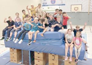 Mehr über den Artikel erfahren In der Schule sollte man sich schön anziehen