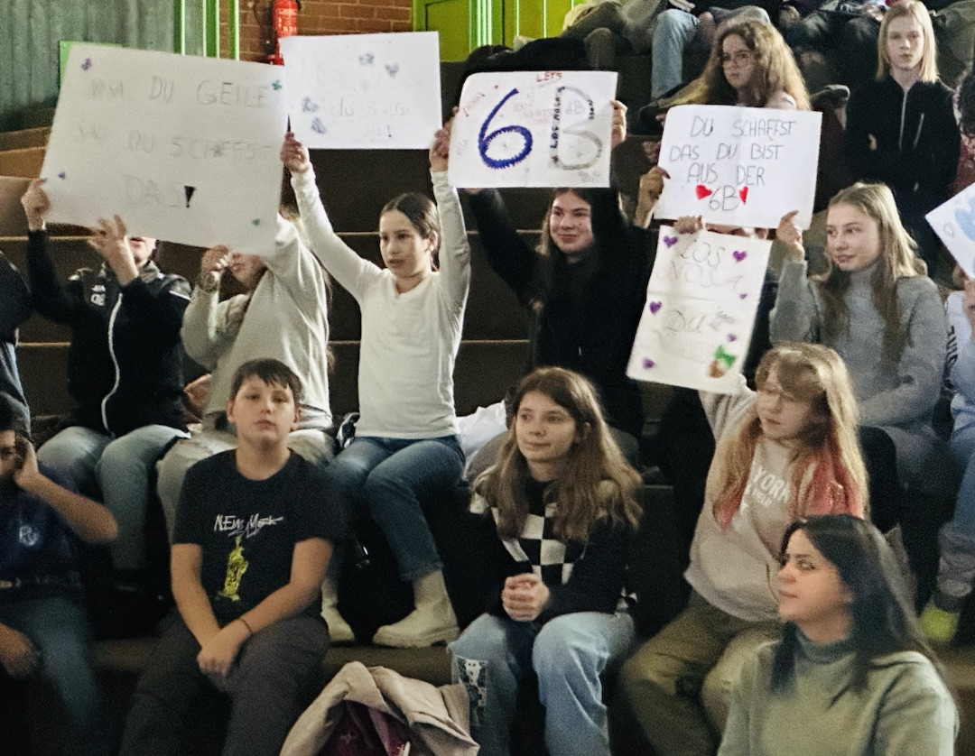 Du betrachtest gerade Die Lesekrone geht an Guiseppe