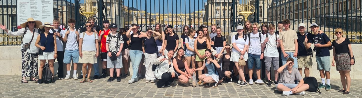 Du betrachtest gerade Frankreich-Austausch 2025:  «Un petit bonjour de Paris!»