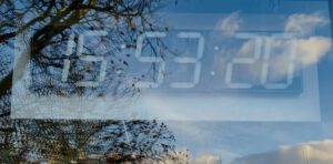 Mehr über den Artikel erfahren Auf dem Schulhof tickt es!