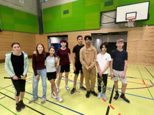 Mehr über den Artikel erfahren Manche Sätze waren knapp, aber es war toll in der großen Halle Badminton zu spielen