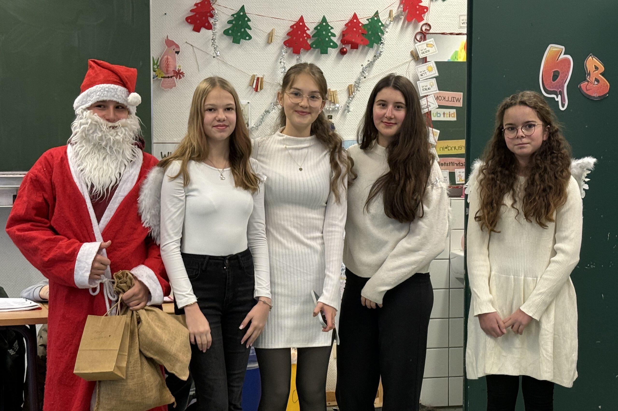 Du betrachtest gerade Die SV Nikoläuse und Engel waren schon am 5. Dezember 25 aktiv unterwegs