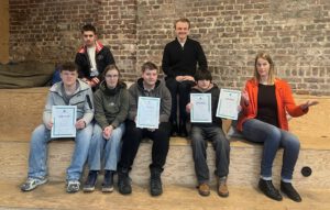 Mehr über den Artikel erfahren Erfolgreiche Teilnahme am Wirtschaftsquiz der Wirtschaftsjunioren Remscheid