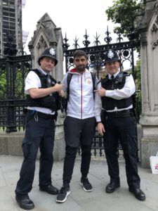 Mehr über den Artikel erfahren Fußball – die erste große Liebe und Leidenschaft seines Lebens: Mahmut Egilmez, der größte Fußballfan im Lehrerkollegium der ASRS